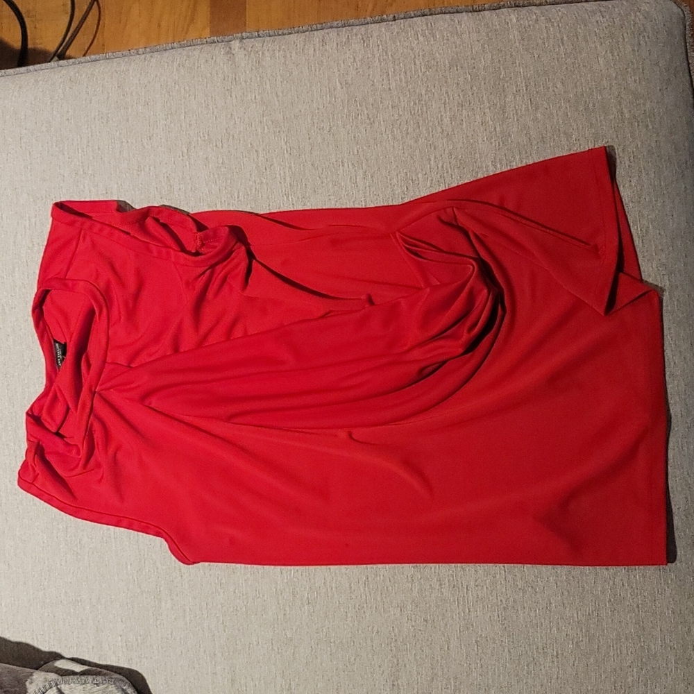 Anne Taylor red top